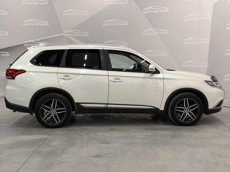 Mitsubishi Outlander III Рестайлинг 2 Новосибирск  - изображение 6