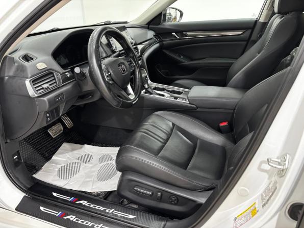Honda Accord X Рестайлинг с пробегом 2022 года, цена 2 800 000 рублей, 68323 км, седан, Автокод Объявления