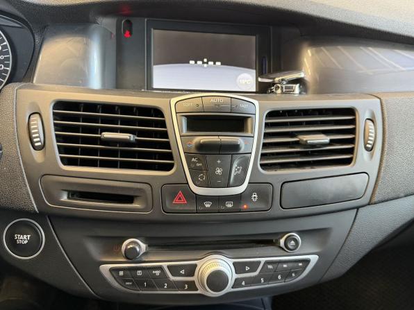 Renault Laguna III Рестайлинг с пробегом 2010 года, цена 850 000 рублей, 232331 км, универсал, Автокод Объявления