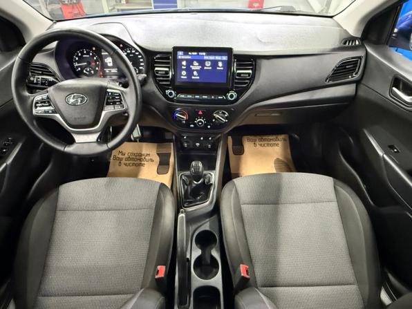 Hyundai Solaris II Рестайлинг с пробегом 2021 года, цена 1 329 000 рублей, 80374 км, седан, Автокод Объявления