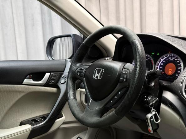 Honda Accord VIII Рестайлинг с пробегом 2011 года, цена 1 449 000 рублей, 235834 км, седан, Автокод Объявления