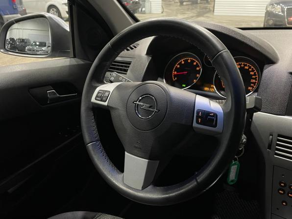 Opel Astra H Рестайлинг с пробегом 2009 года, цена 480 000 рублей, 185135 км, хэтчбек, Автокод Объявления