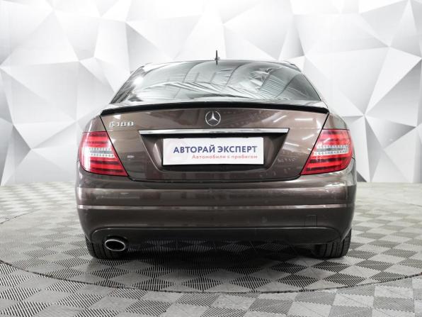Mercedes-Benz C-Класс III (W204) Рестайлинг с пробегом 2013 года, цена 1 585 000 рублей, 190000 км, седан, Автокод Объявления