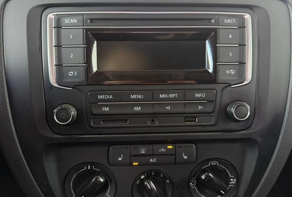 Volkswagen Jetta VI Киров  - изображение 22