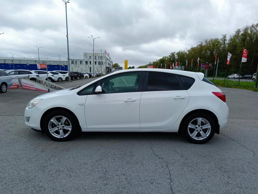 Opel Astra J Рестайлинг Тюмень  - изображение 4