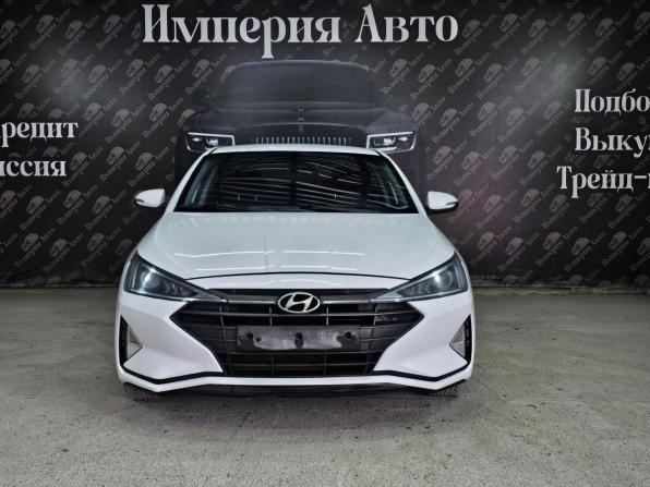 Hyundai Elantra VI (AD) Рестайлинг с пробегом 2019 года, цена 995 000 рублей, 196900 км, седан, Автокод Объявления