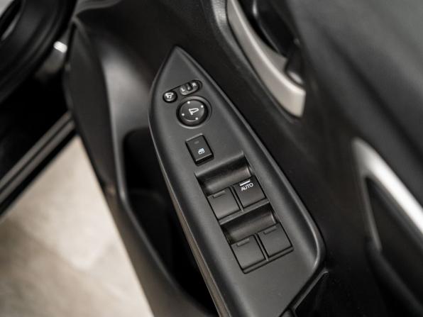 Honda Fit III Рестайлинг с пробегом 2019 года, цена 1 229 000 рублей, 81680 км, хэтчбек, Автокод Объявления