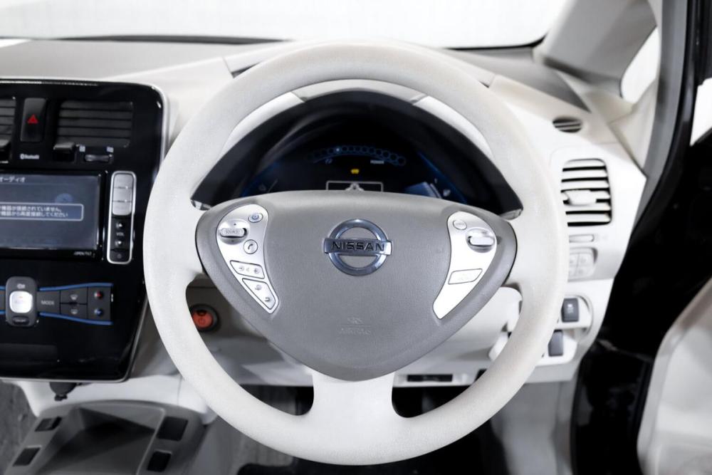 Nissan Leaf I (ZE0/AZE0) Тюмень  - изображение 17