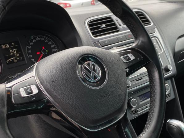 Volkswagen Polo V Рестайлинг с пробегом 2019 года, цена 1 323 000 рублей, 146175 км, седан, Автокод Объявления
