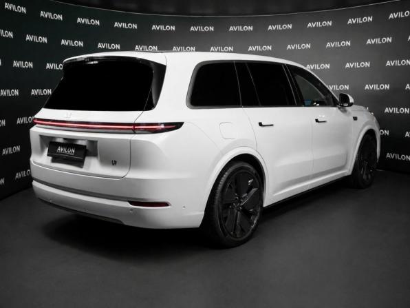 Новый Li Auto (Lixiang) L9 I Рестайлинг 2025 года, цена 11 990 000 рублей, внедорожник, Автокод Объявления