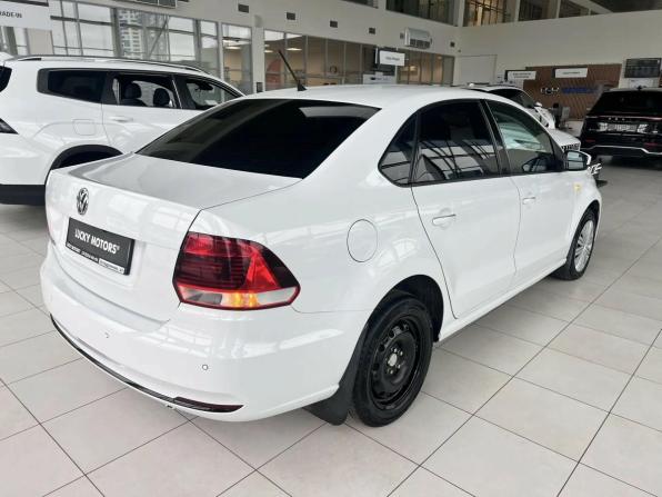 Volkswagen Polo V Рестайлинг с пробегом 2015 года, цена 895 000 рублей, 179030 км, седан, Автокод Объявления