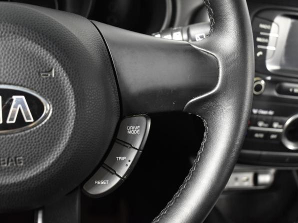 Kia Soul II Рестайлинг с пробегом 2017 года, цена 1 273 100 рублей, 234478 км, хэтчбек, Автокод Объявления