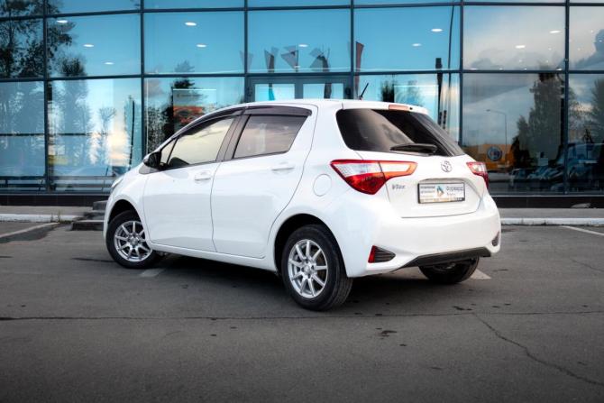 Toyota Vitz III (XP130) Рестайлинг 2 с пробегом 2019 года, цена 899 000 рублей, 86620 км, хэтчбек, Автокод Объявления