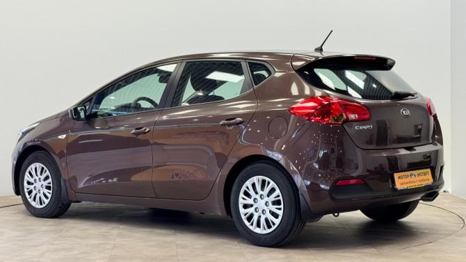 Kia Ceed II с пробегом 2013 года, цена 960 000 рублей, 97953 км, хэтчбек, Автокод Объявления