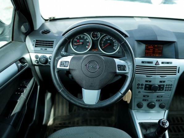 Opel Astra H Рестайлинг с пробегом 2012 года, цена 679 000 рублей, 97492 км, хэтчбек, Автокод Объявления