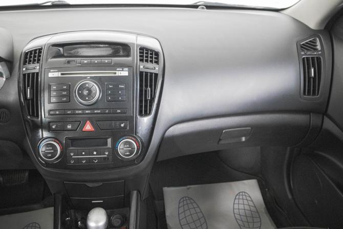 Kia Ceed I Рестайлинг с пробегом 2011 года, цена 799 000 рублей, 290000 км, хэтчбек, Автокод Объявления