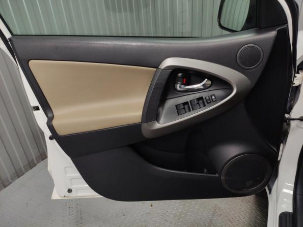 Toyota RAV4 III (XA30) Рестайлинг с пробегом 2010 года, цена 1 435 000 рублей, 165000 км, внедорожник, Автокод Объявления