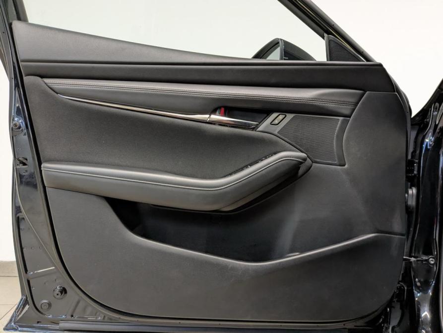 Mazda 3 III (BM) Рестайлинг Санкт-Петербург  - изображение 19