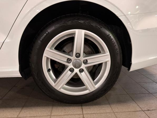 Audi A3 III (8V) Рестайлинг с пробегом 2019 года, цена 1 799 000 рублей, 110000 км, седан, Автокод Объявления