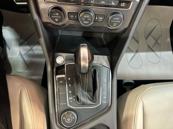 Volkswagen Tiguan II Рестайлинг с пробегом 2020 года, цена 3 099 000 рублей, 60632 км, внедорожник, Автокод Объявления
