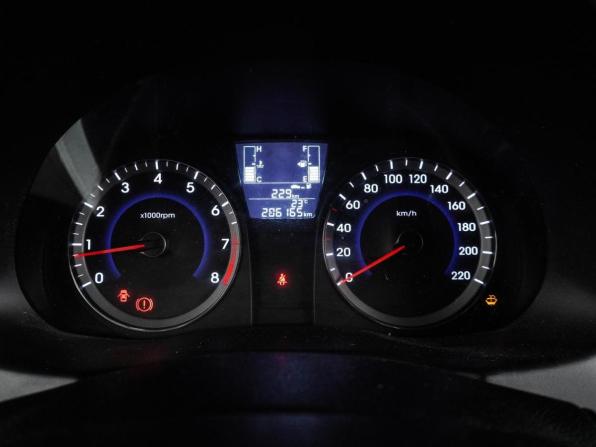 Hyundai Solaris I Рестайлинг с пробегом 2016 года, цена 939 000 рублей, 206165 км, седан, Автокод Объявления