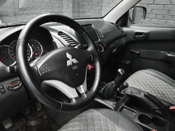 Mitsubishi L200 IV с пробегом 2013 года, цена 1 570 000 рублей, 117260 км, пикап, Автокод Объявления