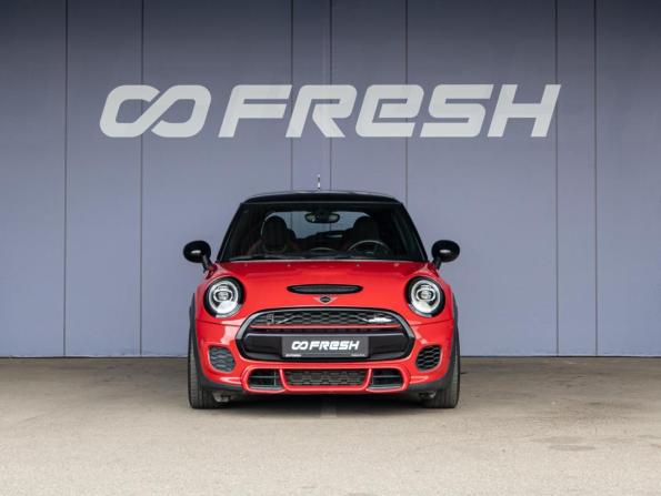 Mini Hatch III (F55/F56) Рестайлинг с пробегом 2019 года, цена 3 350 000 рублей, 50793 км, хэтчбек, Автокод Объявления