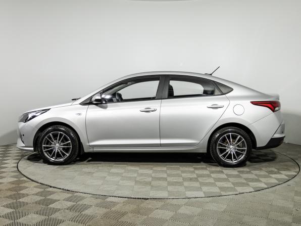 Hyundai Solaris II Рестайлинг с пробегом 2021 года, цена 1 649 700 рублей, 75077 км, седан, Автокод Объявления