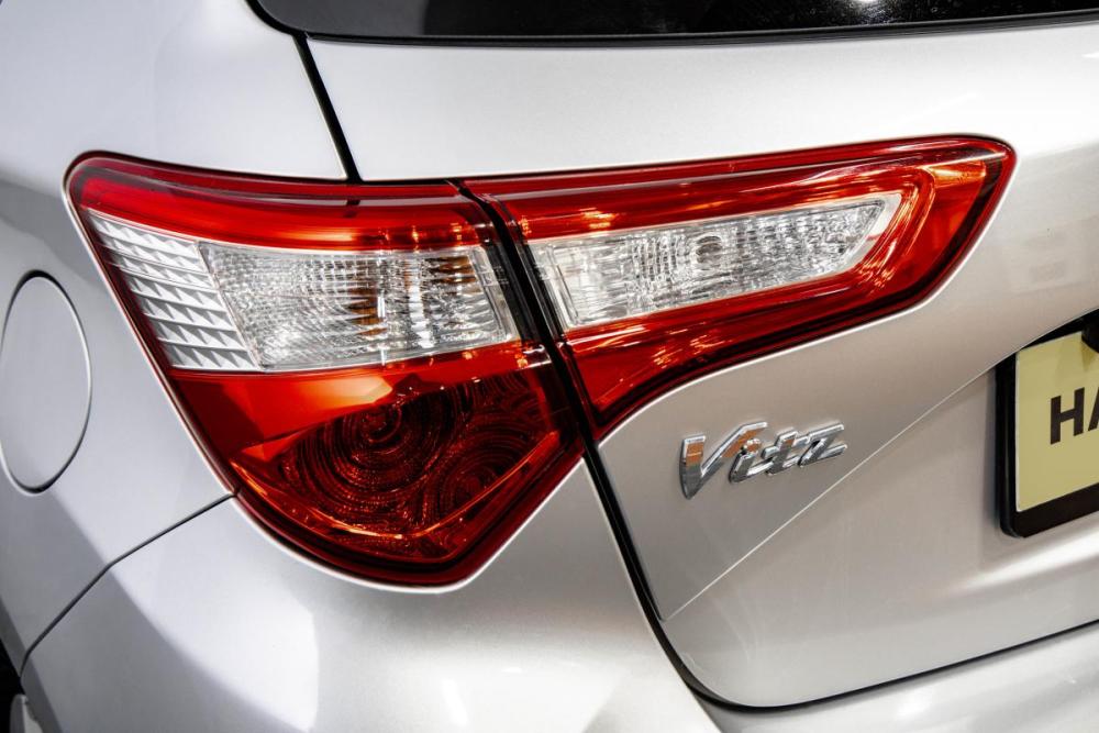 Toyota Vitz III (XP130) Рестайлинг 2 Барнаул  - изображение 9