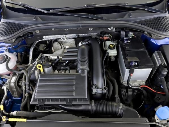 Skoda Octavia III (A7) Рестайлинг с пробегом 2019 года, цена 1 970 000 рублей, 104479 км, лифтбек, Автокод Объявления