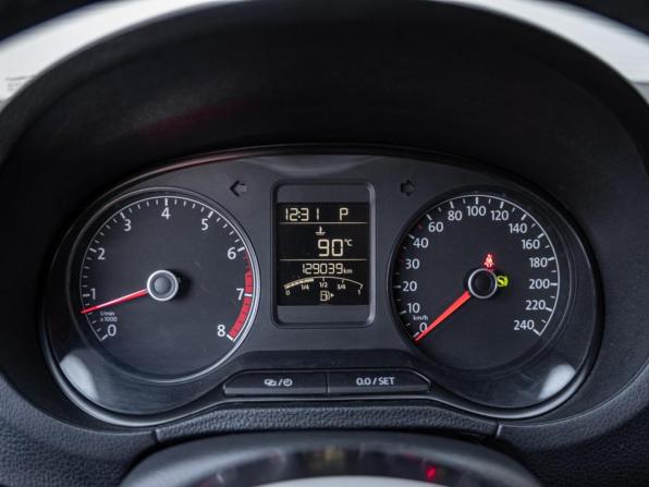 Volkswagen Polo V Рестайлинг с пробегом 2019 года, цена 1 450 000 рублей, 129039 км, седан, Автокод Объявления