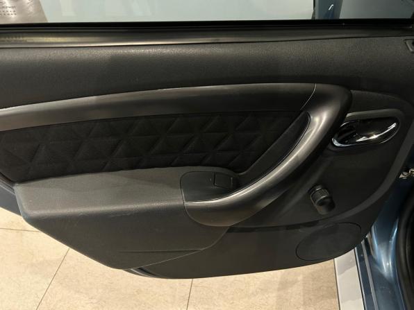 Renault Duster I Рестайлинг с пробегом 2016 года, цена 879 000 рублей, 246510 км, внедорожник, Автокод Объявления