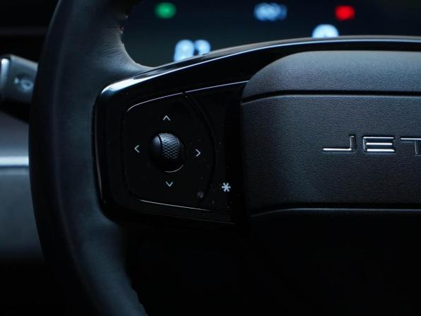 JETOUR DASHING I с пробегом 2024 года, цена 2 157 055 рублей, 60377 км, внедорожник, Автокод Объявления