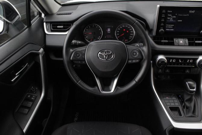Toyota RAV4 V (XA50) с пробегом 2021 года, цена 3 650 000 рублей, 56116 км, внедорожник, Автокод Объявления