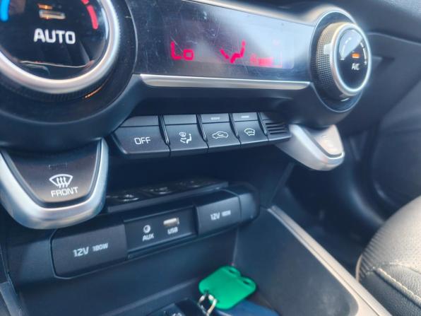 Kia Rio IV с пробегом 2019 года, цена 1 710 500 рублей, 53529 км, хэтчбек, Автокод Объявления
