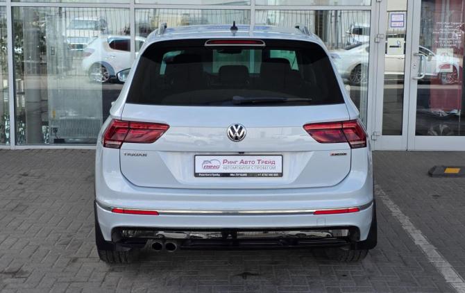 Volkswagen Tiguan II с пробегом 2019 года, цена 2 699 000 рублей, 182077 км, внедорожник, Автокод Объявления