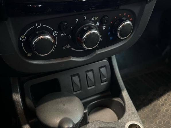 Renault Duster I Рестайлинг с пробегом 2017 года, цена 850 000 рублей, 153000 км, внедорожник, Автокод Объявления