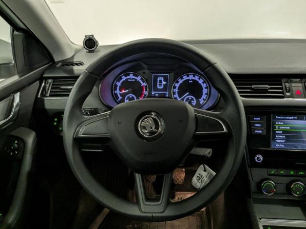 Skoda Octavia III (A7) Рестайлинг с пробегом 2019 года, цена 1 450 000 рублей, 119106 км, лифтбек, Автокод Объявления