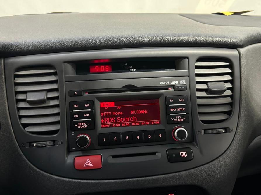 Kia Rio II Рестайлинг Санкт-Петербург  - изображение 15