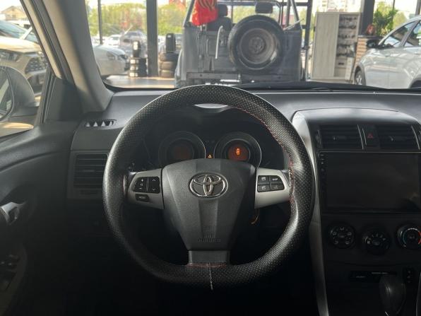 Toyota Corolla X (E140 E150) Рестайлинг с пробегом 2012 года, цена 1 000 000 рублей, 236000 км, седан, Автокод Объявления