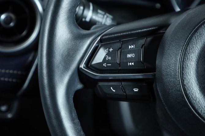 Mazda 2 III (DJ) Рестайлинг с пробегом 2021 года, цена 1 469 000 рублей, 28000 км, хэтчбек, Автокод Объявления