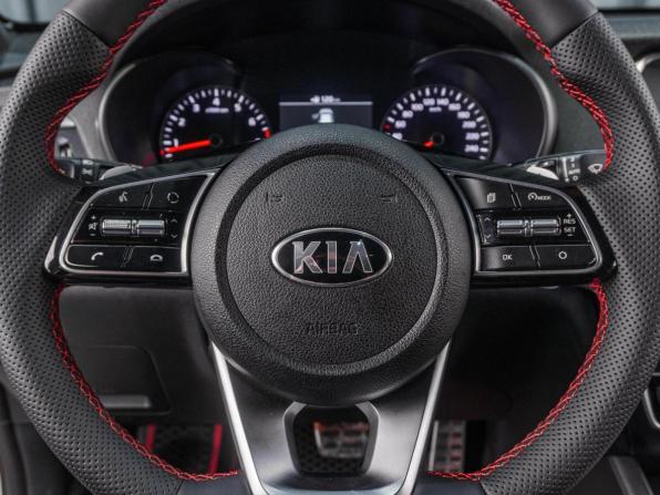 Kia Optima IV Рестайлинг с пробегом 2018 года, цена 2 249 000 рублей, 118761 км, седан, Автокод Объявления
