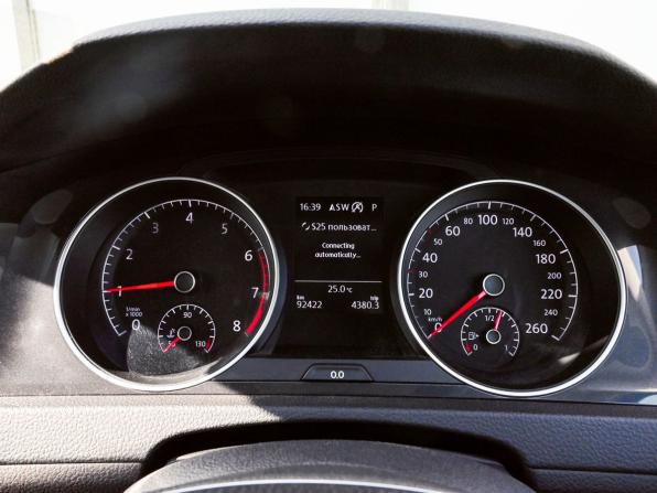 Volkswagen Golf VII Рестайлинг с пробегом 2018 года, цена 1 169 000 рублей, 92414 км, универсал, Автокод Объявления