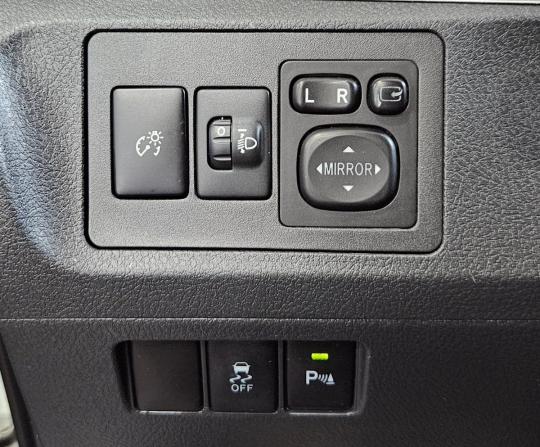 Toyota Verso I Рестайлинг с пробегом 2014 года, цена 1 349 000 рублей, 184182 км, компактвэн, Автокод Объявления