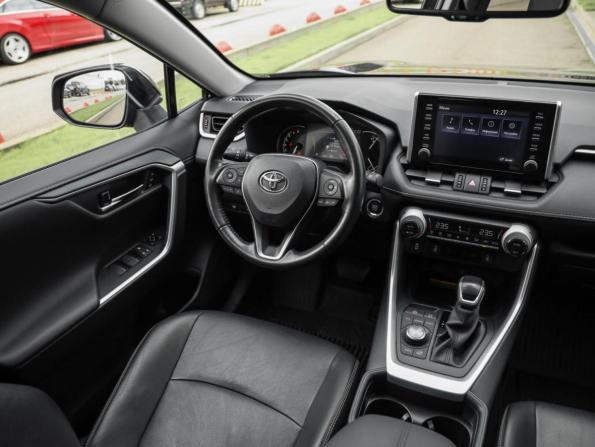 Toyota RAV4 V (XA50) с пробегом 2022 года, цена 3 369 000 рублей, 79470 км, внедорожник, Автокод Объявления