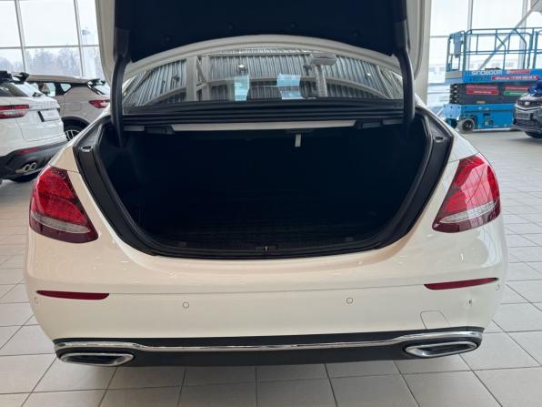 Mercedes-Benz E-Класс V (W213 S213 C238) с пробегом 2018 года, цена 3 524 000 рублей, 80762 км, седан, Автокод Объявления