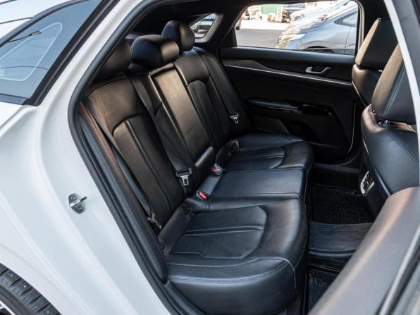 Kia K5 III с пробегом 2021 года, цена 3 090 000 рублей, 65008 км, седан, Автокод Объявления