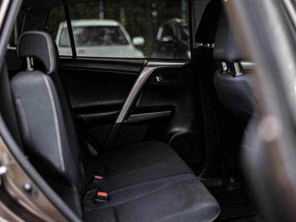 Toyota RAV4 IV (XA40) Рестайлинг с пробегом 2018 года, цена 2 444 000 рублей, 129708 км, внедорожник, Автокод Объявления