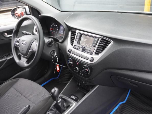 Hyundai Solaris II Рестайлинг с пробегом 2020 года, цена 1 363 000 рублей, 99067 км, седан, Автокод Объявления