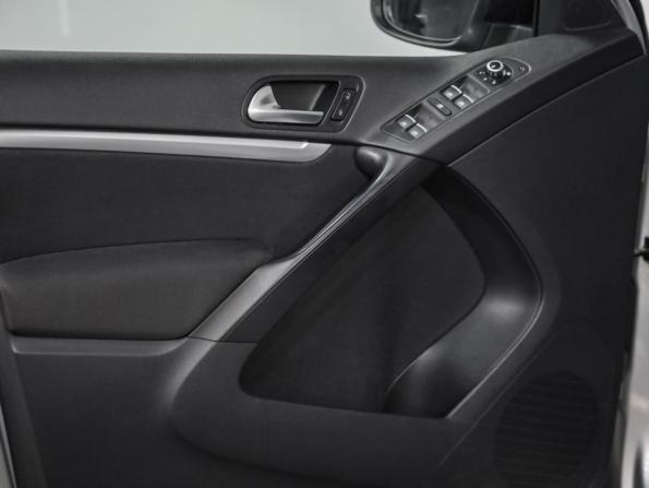 Volkswagen Tiguan I Рестайлинг с пробегом 2013 года, цена 1 149 000 рублей, 203980 км, внедорожник, Автокод Объявления